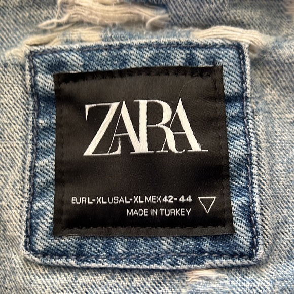 ZARA NWTMens distressed denim trucker vest - Picture 2 of 5